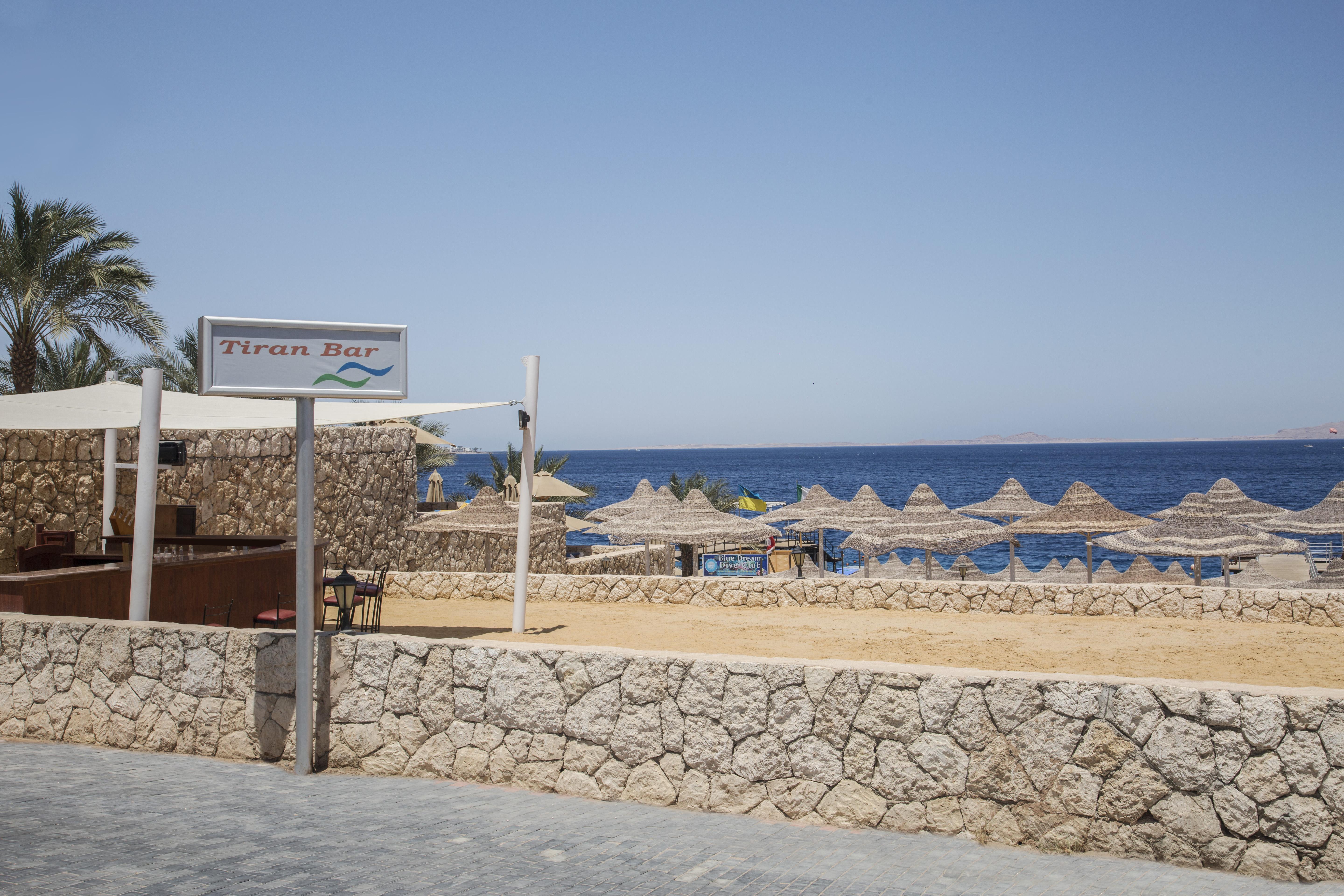 Sultan Gardens Resort Sharm El Sheikh Esterno foto The beach at the resort